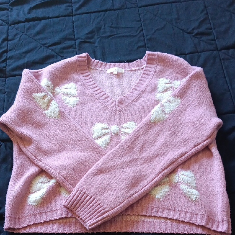Pink V Neck Soft Sweater Witg White Bows
